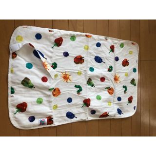 【新品･未使用】はらぺこあおむしおむつ換えシート(おむつ替えマット)