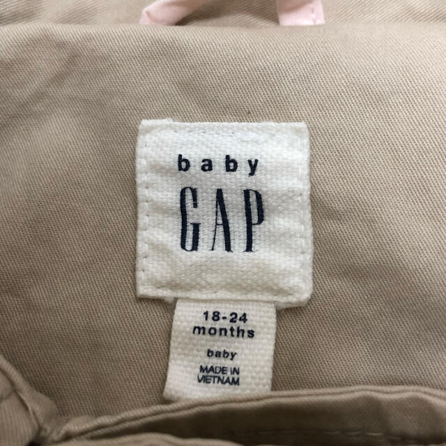 GAP(ギャップ)のGapトレンチコート⭐️ キッズ/ベビー/マタニティのキッズ服女の子用(90cm~)(コート)の商品写真