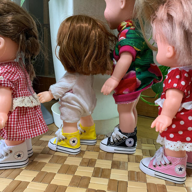 メルちゃん靴　ドールスニーカー　SDドール　7.3cm アニメータードール キッズ/ベビー/マタニティのおもちゃ(ぬいぐるみ/人形)の商品写真