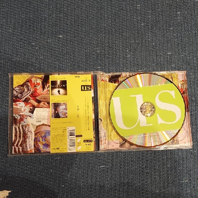 us（初回生産限定盤）CD　DVD エンタメ/ホビーのCD(ポップス/ロック(邦楽))の商品写真