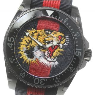 グッチ(Gucci)のグッチ ダイブ タイガー  136.2 クォーツ メンズ 【中古】(腕時計(アナログ))