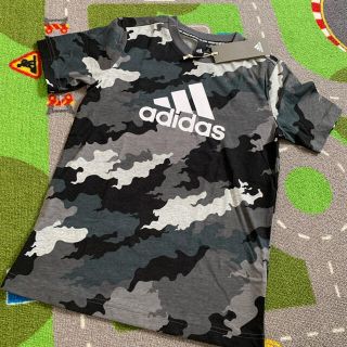 アディダス(adidas)の専用です　★新品★ アディダス　迷彩　Tシャツ　ボーイズ　140(Tシャツ/カットソー)