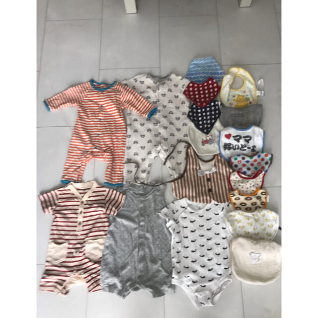 babyGAP(ベビーギャップ)のロンパース　スタイ  まとめ売り　18点　80 キッズ/ベビー/マタニティのベビー服(~85cm)(ロンパース)の商品写真