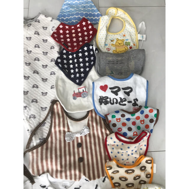 babyGAP(ベビーギャップ)のロンパース　スタイ  まとめ売り　18点　80 キッズ/ベビー/マタニティのベビー服(~85cm)(ロンパース)の商品写真