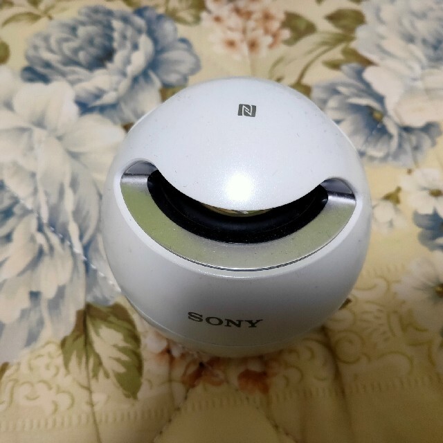 SONY(ソニー)のスピーカー sony srs-x1 スマホ/家電/カメラのオーディオ機器(スピーカー)の商品写真