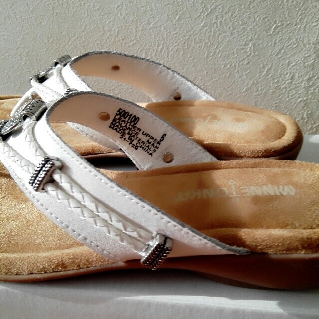Minnetonka(ミネトンカ)の新品　ミネトンカ　サンダル　23㎝ レディースの靴/シューズ(サンダル)の商品写真