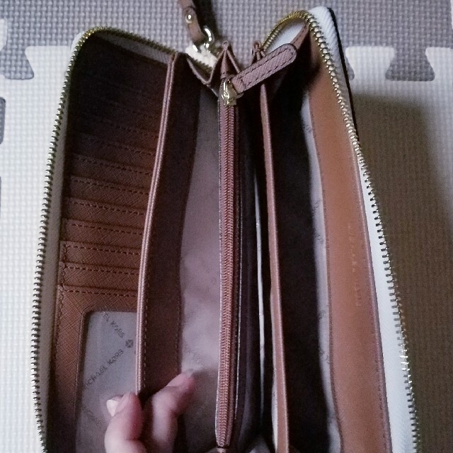 Michael Kors(マイケルコース)の専用：MICHAEL KORS 長財布 新品・未使用 レディースのファッション小物(財布)の商品写真