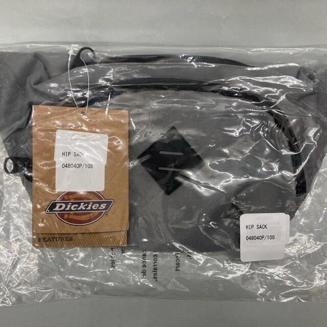 Dickies(ディッキーズ)の【新品未使用】Dickiesディッキーズ ボディーバッグ/ウエストバッグ グレー メンズのバッグ(ボディーバッグ)の商品写真