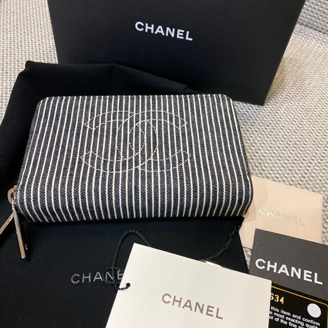 CHANEL(シャネル)の新品 激レア 希少 シャネル ダブルファスナー ウォレット 財布 レディースのファッション小物(財布)の商品写真