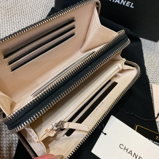 CHANEL(シャネル)の新品 激レア 希少 シャネル ダブルファスナー ウォレット 財布 レディースのファッション小物(財布)の商品写真