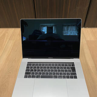 マック(Mac (Apple))のアップル　Apple MacBook Pro Touch Bar 15インチ(ノートPC)