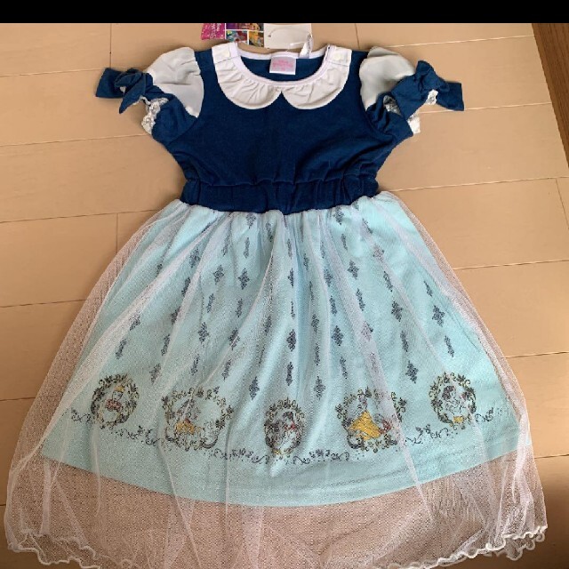 Disney(ディズニー)の新品　なりきりワンピース キッズ/ベビー/マタニティのキッズ服女の子用(90cm~)(ワンピース)の商品写真