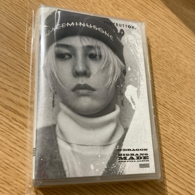 BIGBANG(ビッグバン)のMADE（PLAYBUTTON/初回生産限定/G-DRAGON Ver.） エンタメ/ホビーのCD(ポップス/ロック(邦楽))の商品写真