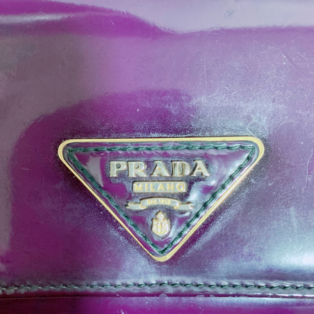 PRADA(プラダ)のPRADA プラダ　長財布　パテント　カーフ　レザー　三角ロゴ　エナメル　紫 レディースのファッション小物(財布)の商品写真