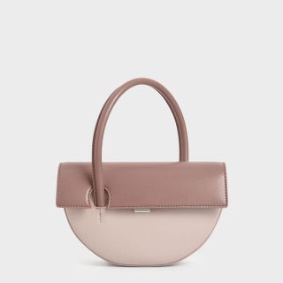 チャールズアンドキース(Charles and Keith)のCHARLES&KEITH ハンドバッグ(ショルダーバッグ)