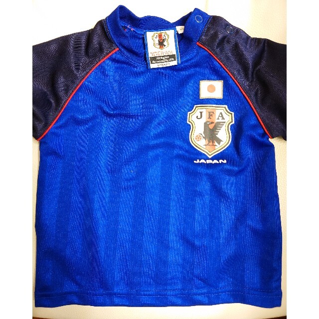 【美品】サッカー日本代表　ユニフォーム　90cm キッズ/ベビー/マタニティのキッズ服男の子用(90cm~)(Tシャツ/カットソー)の商品写真