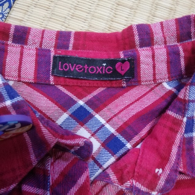 lovetoxic(ラブトキシック)のLOVETOXIC シャツ　女の子　L キッズ/ベビー/マタニティのキッズ服女の子用(90cm~)(Tシャツ/カットソー)の商品写真