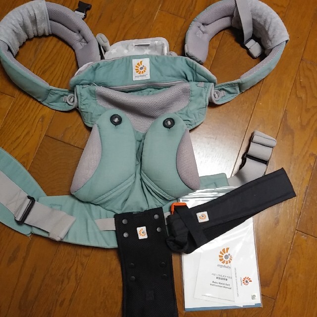 Ergobaby(エルゴベビー)のエルゴ　360　クールエア　抱っこひも キッズ/ベビー/マタニティの外出/移動用品(抱っこひも/おんぶひも)の商品写真