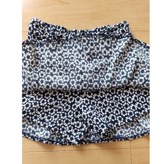 ZARA(ザラ)の新品⭐ZARAキュロットスカート128 キッズ/ベビー/マタニティのキッズ服女の子用(90cm~)(スカート)の商品写真