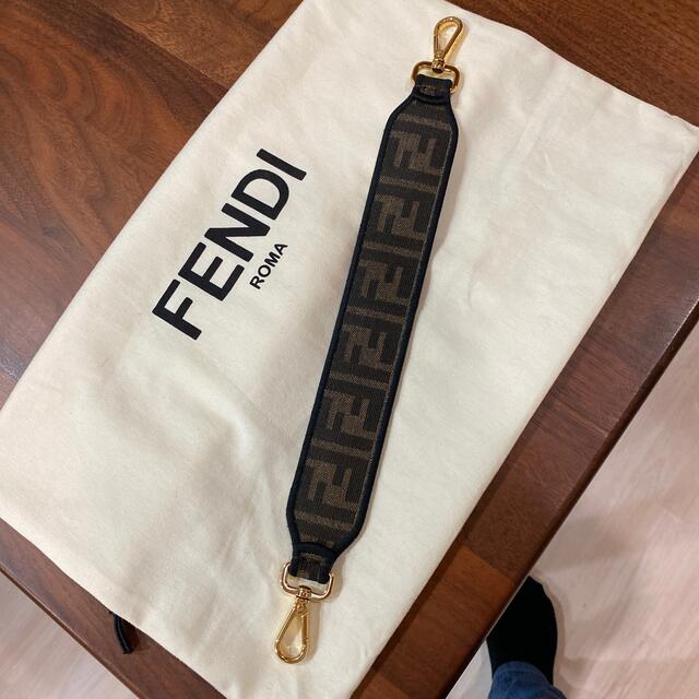 FENDI ストラップユー