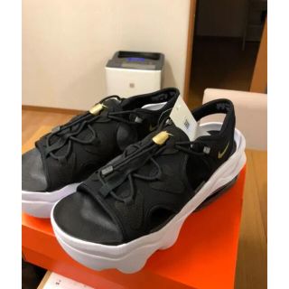 ナイキ(NIKE)のNIKE KOKO SANDAL エアマックス ココ サンダル 黒白(サンダル)