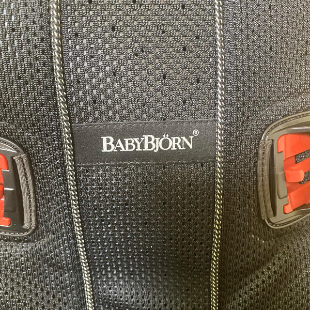 BABYBJORN(ベビービョルン)のベビービョルン 抱っこ紐 メッシュ 状態良好！ 週末限定値下げ！ キッズ/ベビー/マタニティの外出/移動用品(抱っこひも/おんぶひも)の商品写真