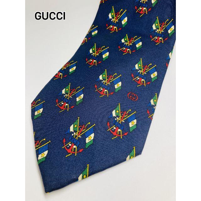 Gucci(グッチ)のGUCCI　グッチ/SILK/絹 100%/ビジネス/ネクタイ/イタリア製 メンズのファッション小物(ネクタイ)の商品写真