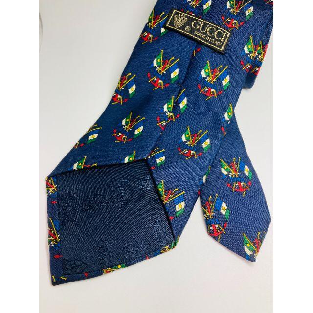 Gucci(グッチ)のGUCCI　グッチ/SILK/絹 100%/ビジネス/ネクタイ/イタリア製 メンズのファッション小物(ネクタイ)の商品写真