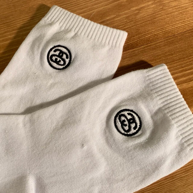 STUSSY(ステューシー)の再入荷！◎海外限定◎ STUSSY / graffiti socks / 白 レディースのレッグウェア(ソックス)の商品写真