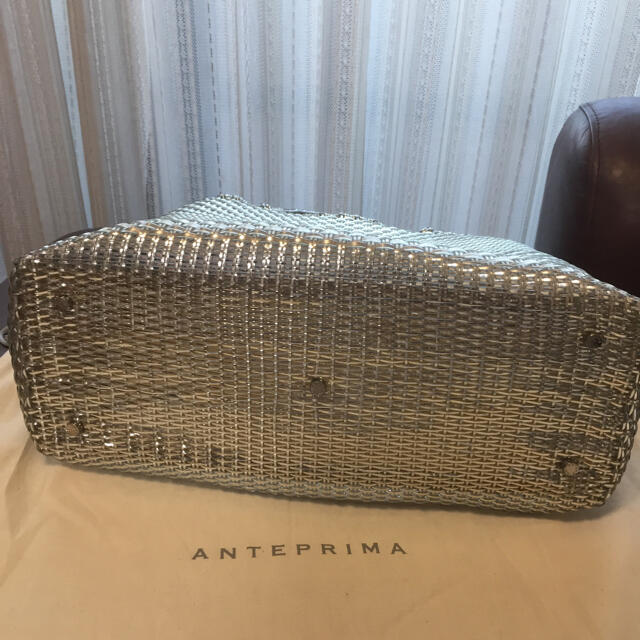 ANTEPRIMA(アンテプリマ)のアンテプリマイントレッチオシルバー レディースのバッグ(トートバッグ)の商品写真