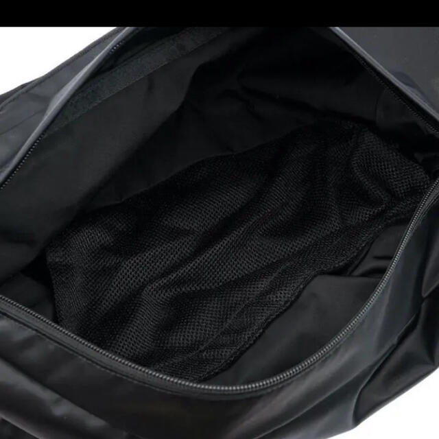 Y-3(ワイスリー)のY-3 Sneaker Bag メンズのバッグ(ショルダーバッグ)の商品写真