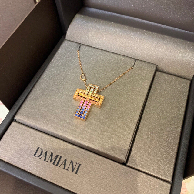 Damiani(ダミアーニ)のダミアーニ ベルエポック レインボー ピンクゴールドネックレス レディースのアクセサリー(ネックレス)の商品写真