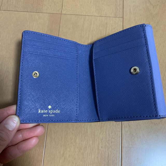 kate spade new york(ケイトスペードニューヨーク)の☆最終値下げ☆kate spade ケイトスペード　二つ折り財布 レディースのファッション小物(財布)の商品写真