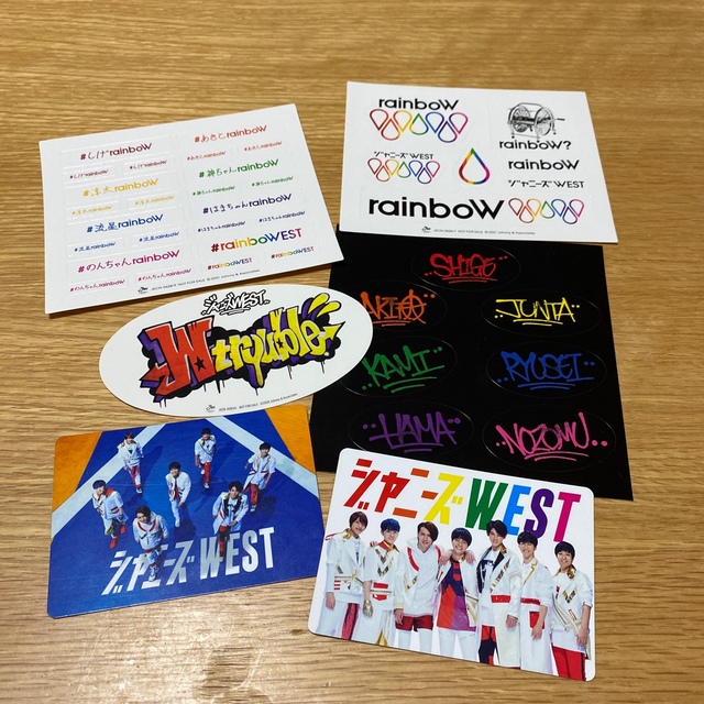 ジャニーズWEST(ジャニーズウエスト)のrainboW W trouble ジャニーズWEST特典ステッカー エンタメ/ホビーのタレントグッズ(アイドルグッズ)の商品写真