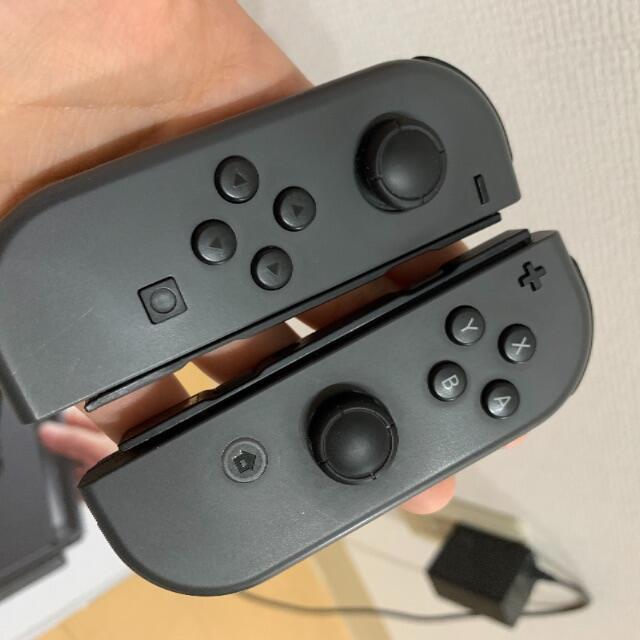 Nintendo Switch(ニンテンドースイッチ)のNintendo Switch グレー　中古品 エンタメ/ホビーのゲームソフト/ゲーム機本体(家庭用ゲーム機本体)の商品写真