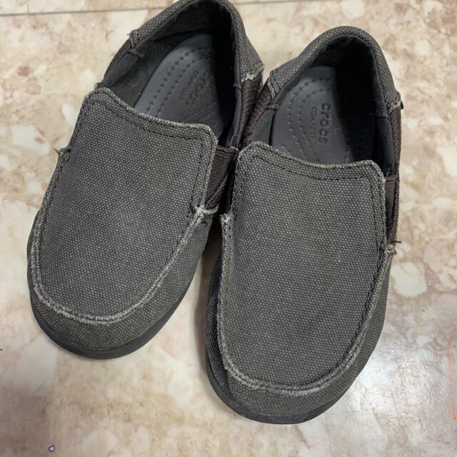 crocs(クロックス)のクロックス　スリッポン　17.5センチ キッズ/ベビー/マタニティのキッズ靴/シューズ(15cm~)(スリッポン)の商品写真