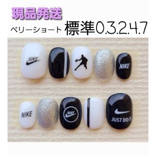 スポーツロゴネイルチップ(現品発送) ハンドメイドのアクセサリー(ネイルチップ)の商品写真