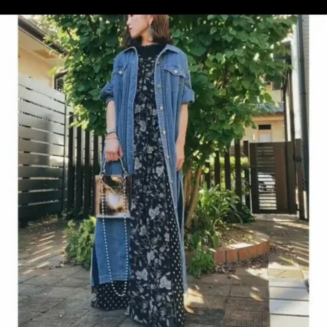 Ameri VINTAGE(アメリヴィンテージ)の【完売】KOH.style バックプリーツデニムシャツワンピース　2way レディースのワンピース(ロングワンピース/マキシワンピース)の商品写真