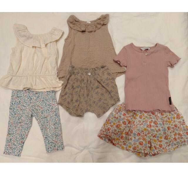 子ども服（女の子）まとめ売り　サイズ90 キッズ/ベビー/マタニティのキッズ服女の子用(90cm~)(その他)の商品写真