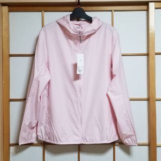 ユニクロ(UNIQLO)のUNIQLO　ポケッタブルUVカットパーカ【レディース　XL】(パーカー)