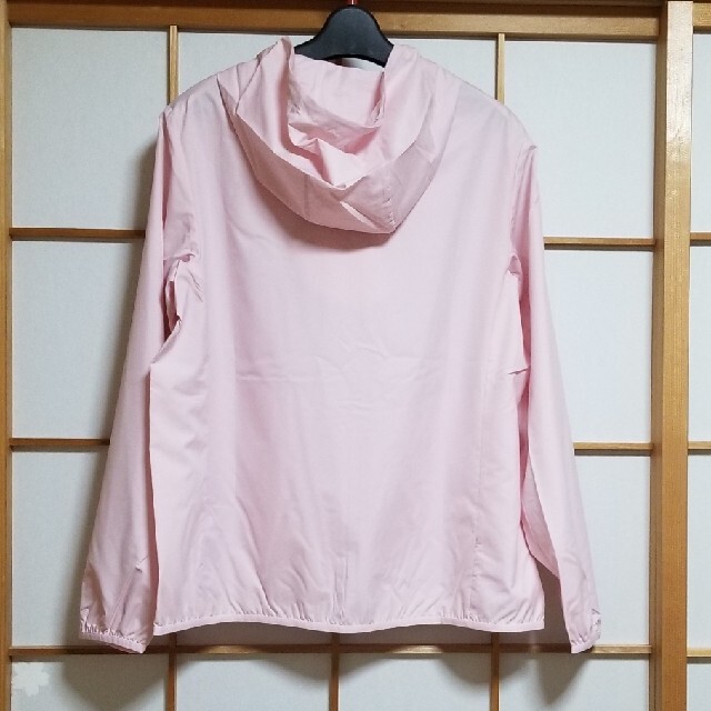 UNIQLO(ユニクロ)のUNIQLO　ポケッタブルUVカットパーカ【レディース　XL】 レディースのトップス(パーカー)の商品写真