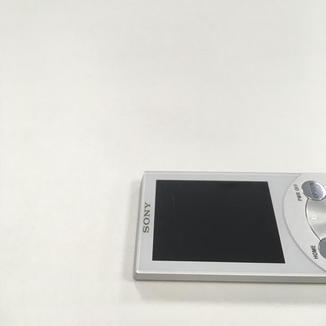 SONY(ソニー)のソニーウォークマンNWS644 スマホ/家電/カメラのオーディオ機器(ポータブルプレーヤー)の商品写真