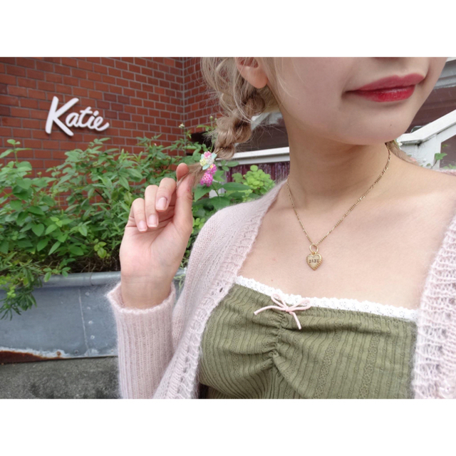 Katie(ケイティー)のkatie ケイティ　under pretties カットソー レディースのトップス(カットソー(長袖/七分))の商品写真