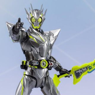 バンダイ(BANDAI)のS H.Figuarts 仮面ライダーゼロワン メタルクラスタホッパー(特撮)