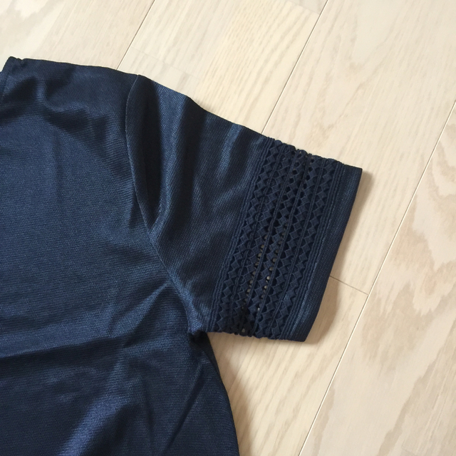 HONEYS(ハニーズ)のレディース 半袖デザインTシャツ 黒と紺 新品 レディースのトップス(Tシャツ(半袖/袖なし))の商品写真