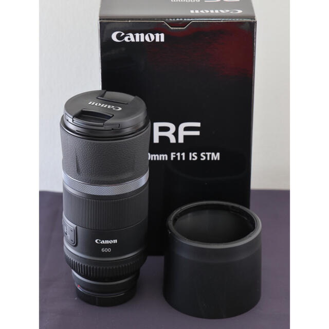 Canon(キヤノン)のキヤノン RF600mm F11 IS USM レンズフード付き  美品です。 スマホ/家電/カメラのカメラ(レンズ(単焦点))の商品写真