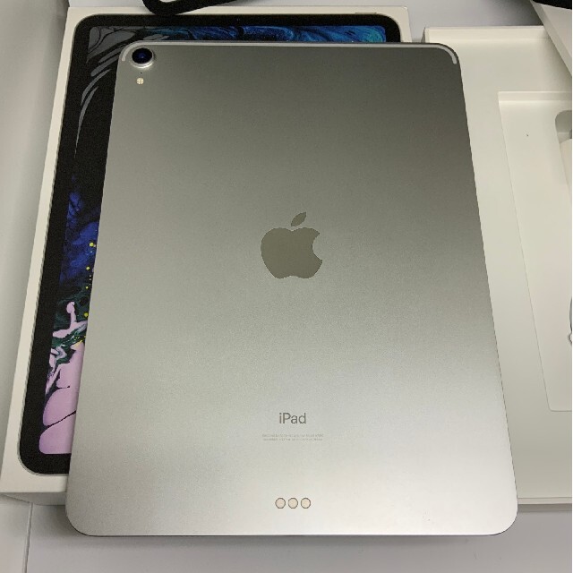 美品　iPad Pro 11インチ　64GB シルバー  wifi　おまけ付き