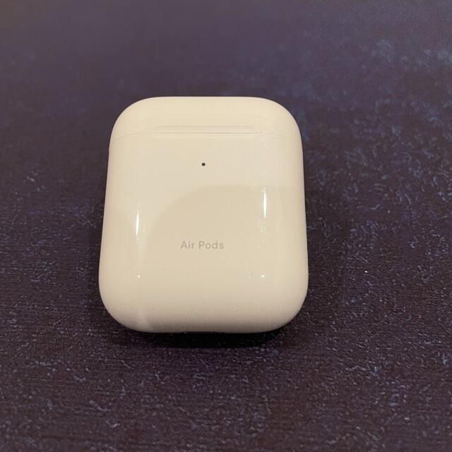 AirPods 第二世代 with Wireless Charging Case - ヘッドフォン/イヤフォン