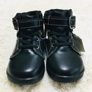 【新品未使用】キッズ　ブーツ　18.0 ブラック　ユニセックス　軽量　軽い(ブーツ)