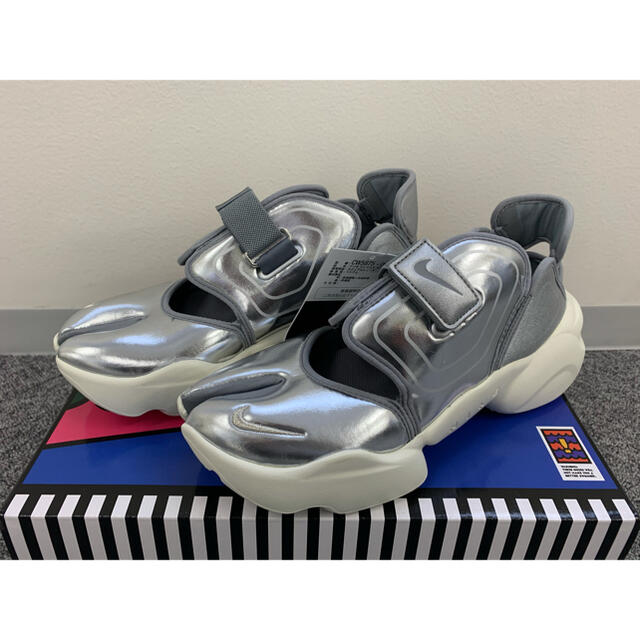 アクア NIKE - NIKE ナイキ AQUA RIFT アクアリフト 25 シルバーの通販 ...